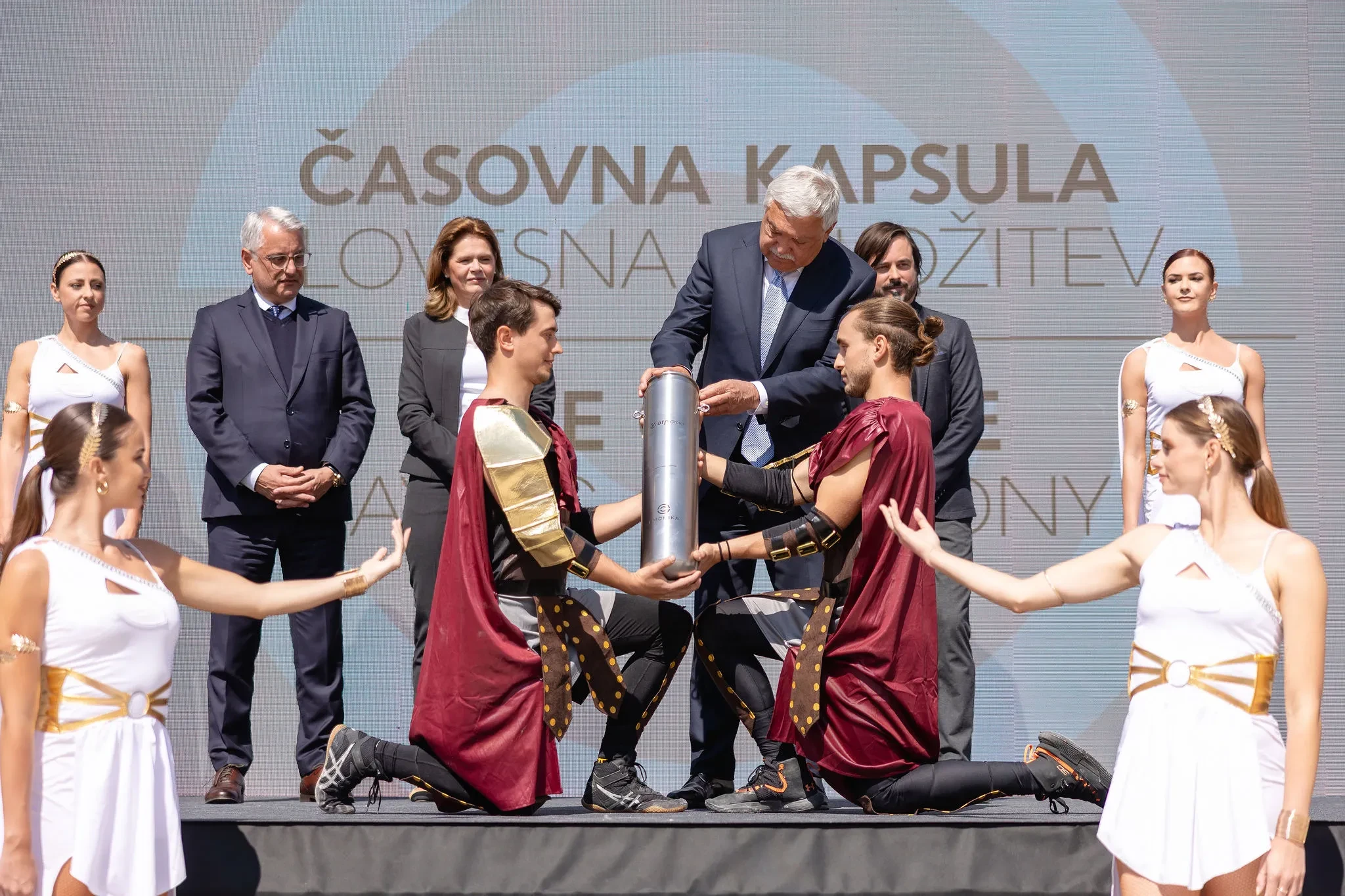 Emonika PhotoZigaIntihar 116 (1)